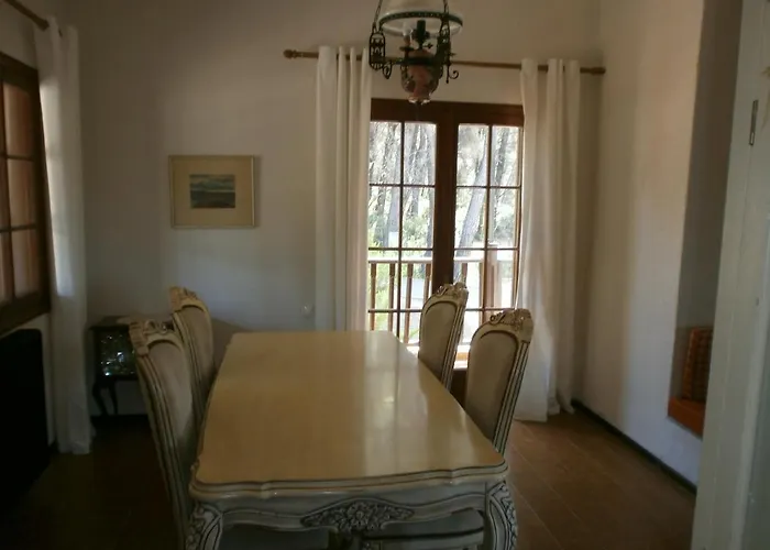 Eucose Luxury Villa