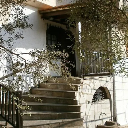 Eucose Luxury Villa *