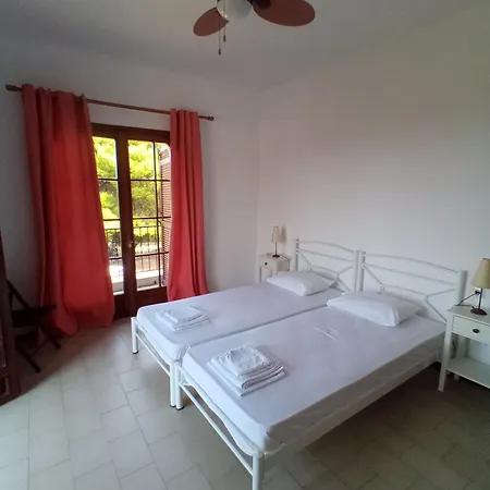 Eucose Luxury 别墅 尼基季